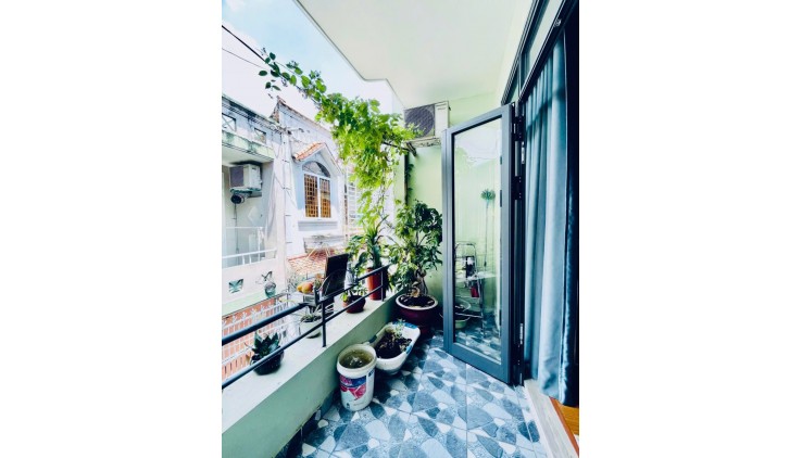 Bán nhà Nguyễn Cửu Vân, P.17 ,HXH , 79m2,3 tầng, 5x15m, không QH
